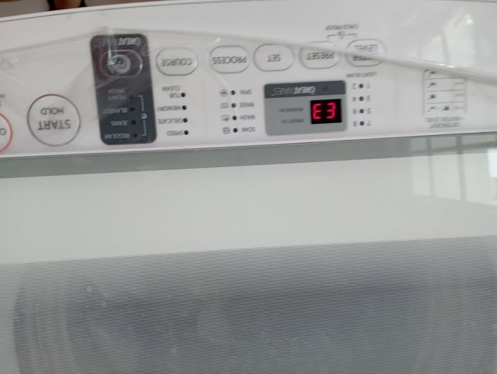 "E3" or "F3E1" code displayed on an appliance