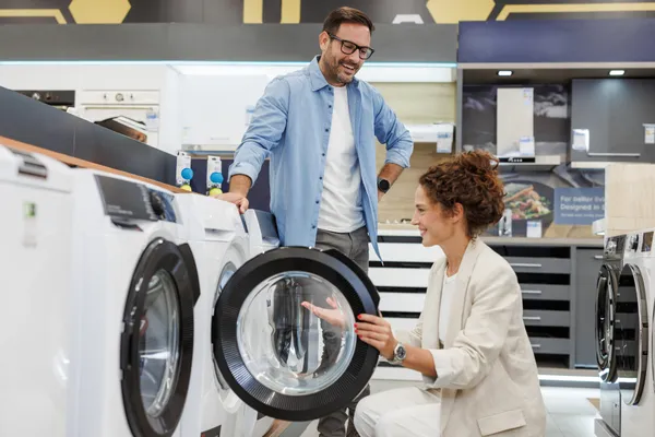 It highlights that Speed Queen is a good choice for people who want a durable, commercial-grade washer and dryer for their home.